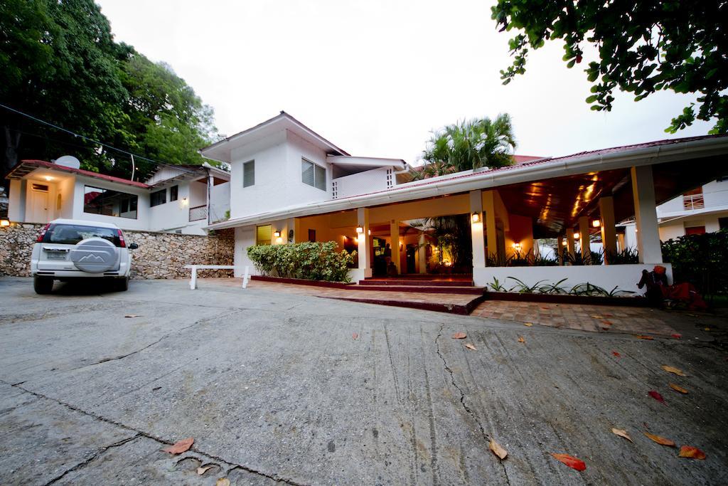 Hotel Mont Joli Cap-Haïtien エクステリア 写真