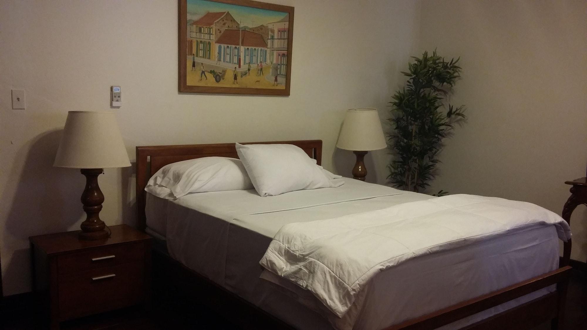 Hotel Mont Joli Cap-Haïtien エクステリア 写真