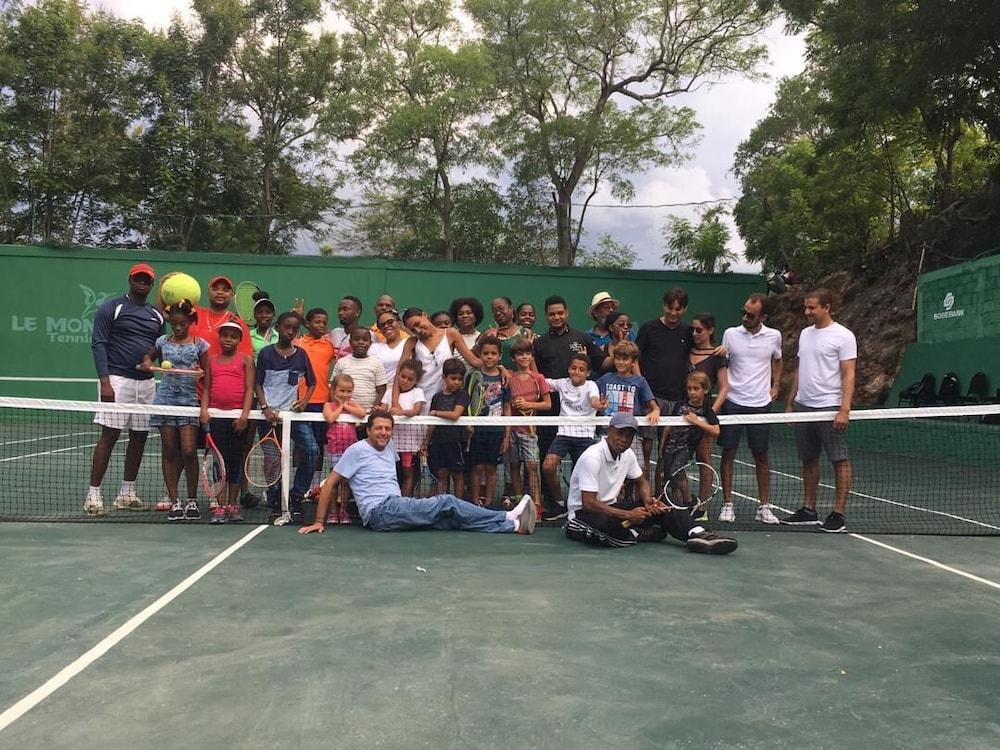 Hotel Mont Joli Cap-Haïtien エクステリア 写真
