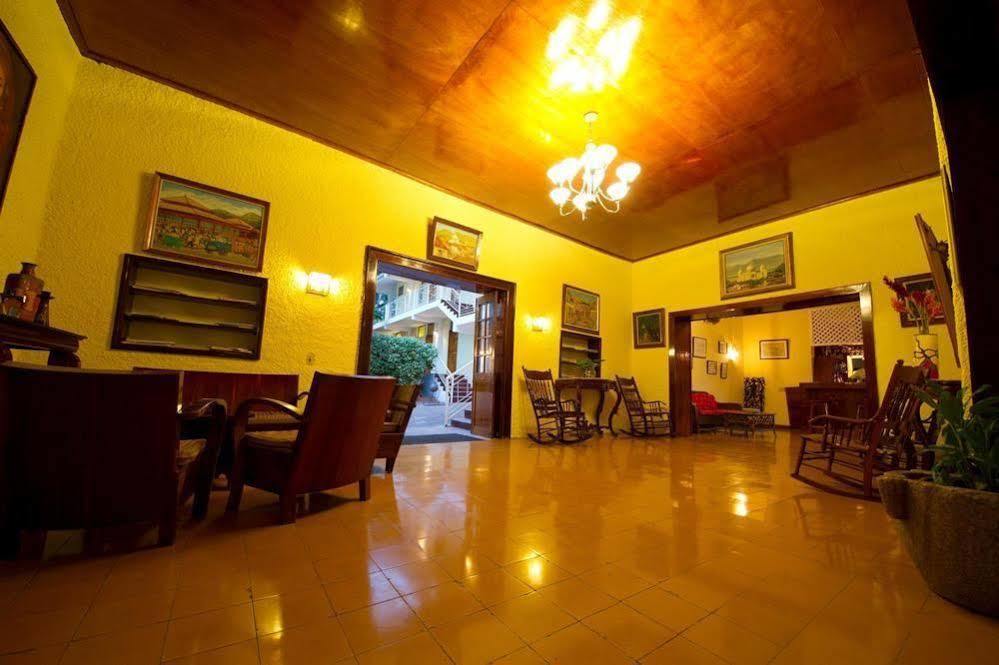 Hotel Mont Joli Cap-Haïtien エクステリア 写真
